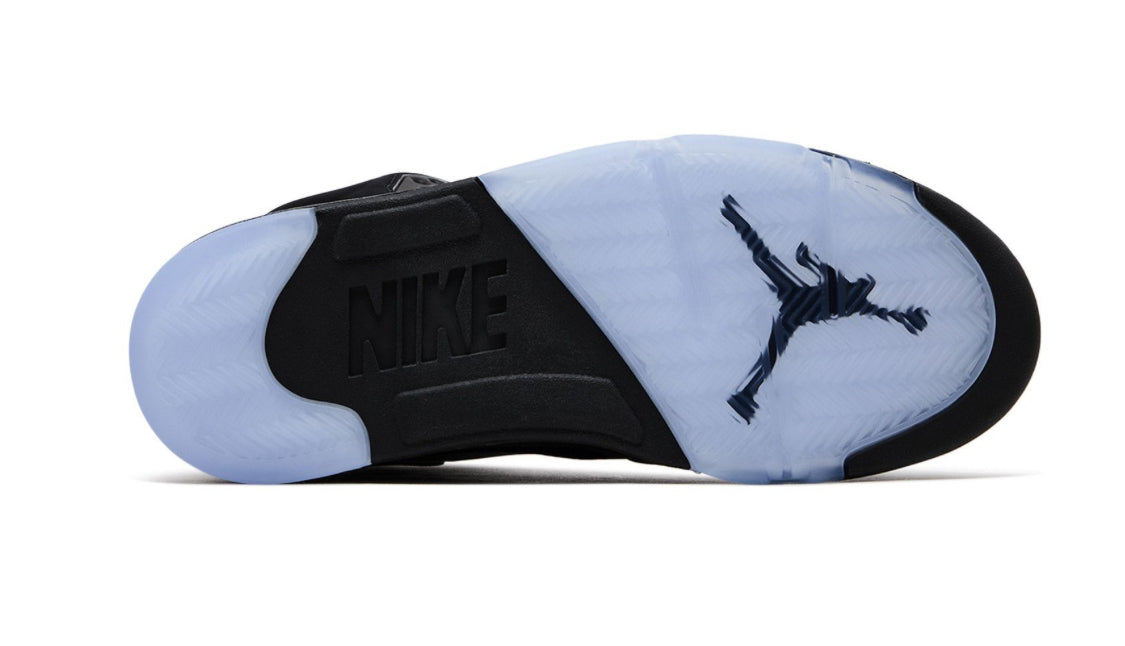 Jordan 5 Retro OG
Black Metallic Reimagined (GS) 5Y