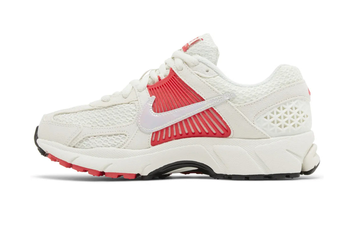 Nike Zoom Vomero 5
Siren Red 5.5Y
