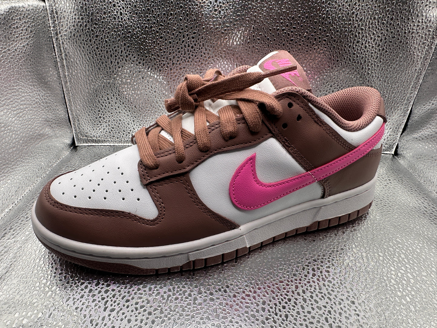 Nike Dunk Low
Smokey Mauve | size 7