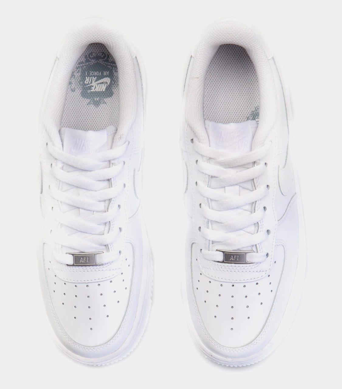 Nike Air Force 1 Low LE
Triple White M8.0