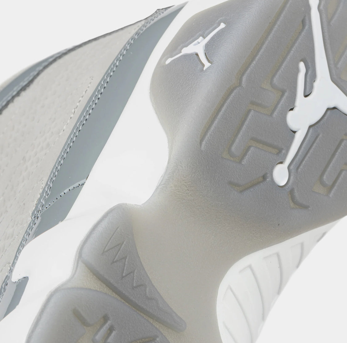 Jordan 9 Retro
Cool Grey (2025) M13